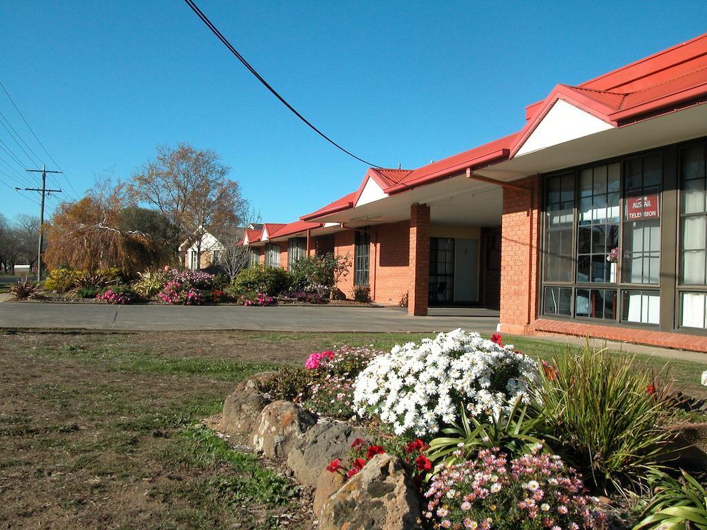 Ambassador Motor Inn Ballarat Exterior photo
